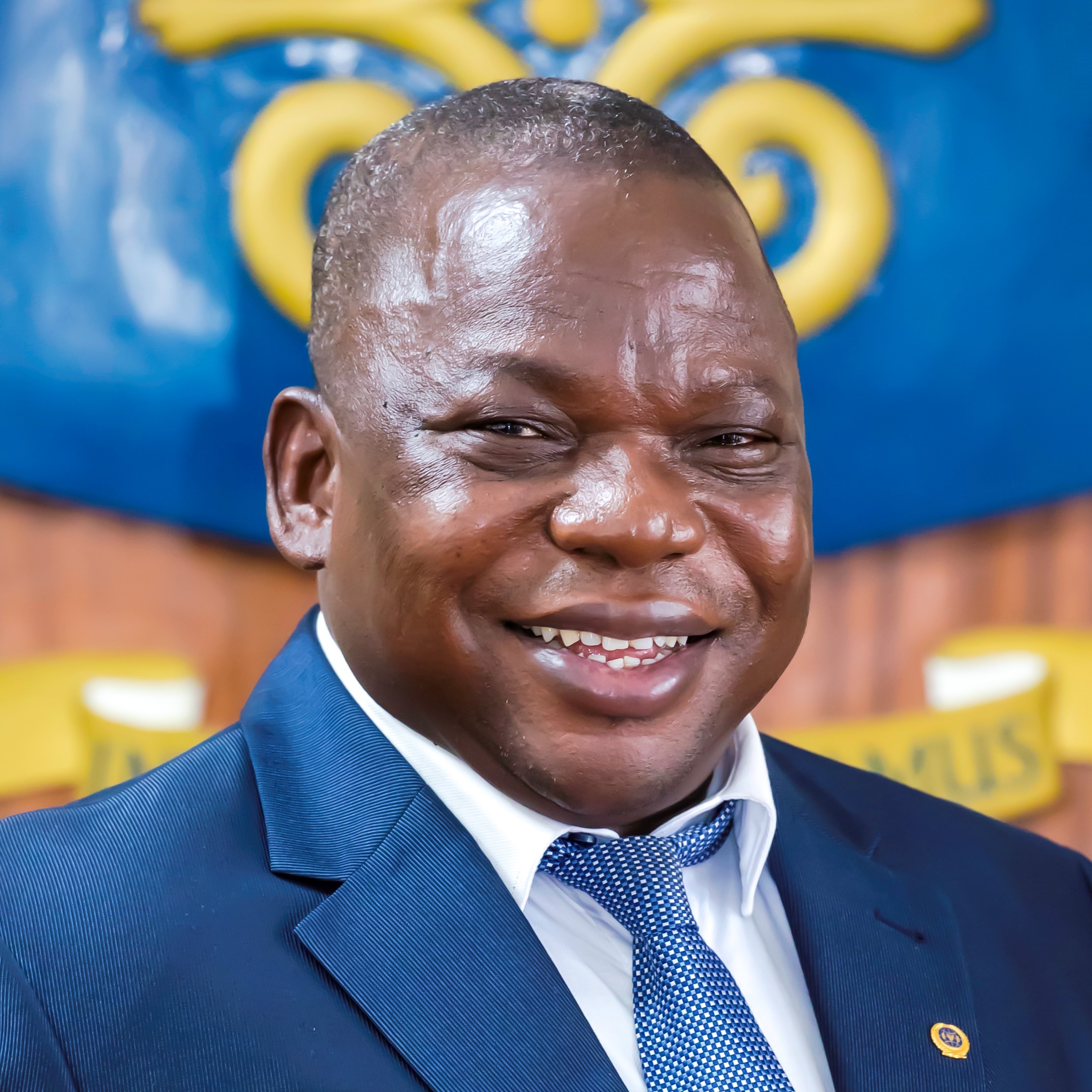 PProf. Julius Fobilrdffdof. Julius FobProf. Julius Fobilil